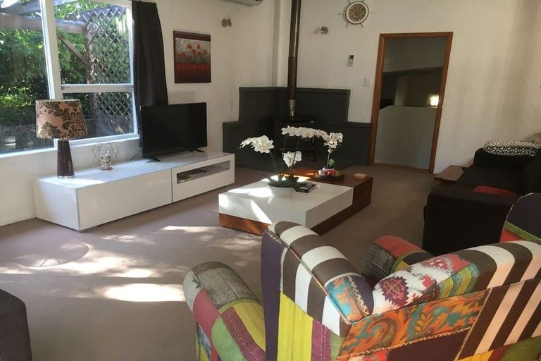 Photo of property in 6 Long Street, Torbay, Auckland, 0630