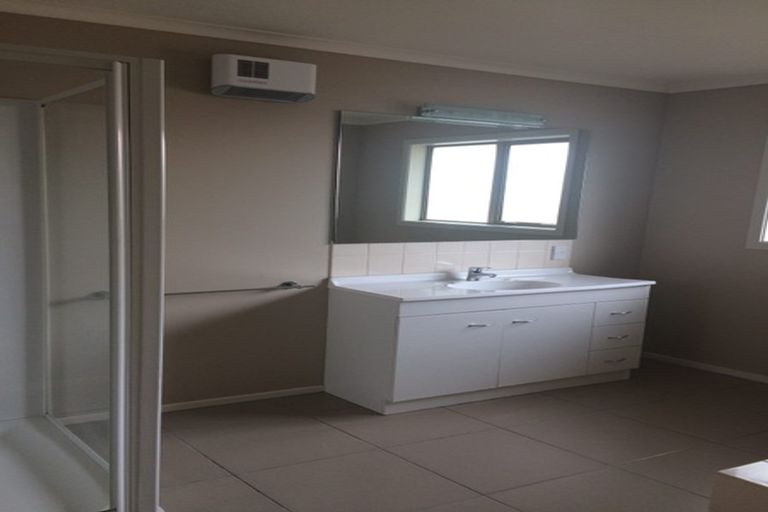 Photo of property in 41 Factory Road, Belfast, Christchurch, 8051