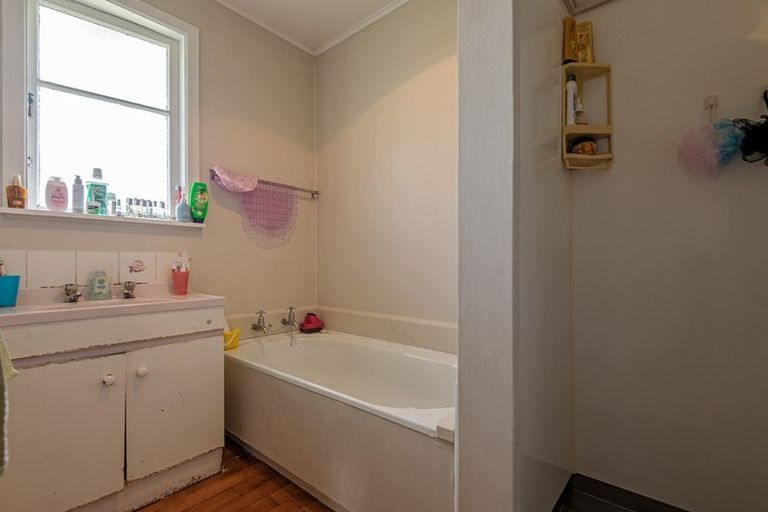 Photo of property in 36 Kettle Avenue, Awapuni, Palmerston North, 4412