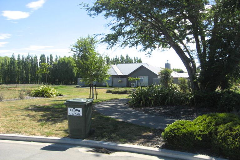 Photo of property in 61 Limes Avenue, Parklands, Christchurch, 8083