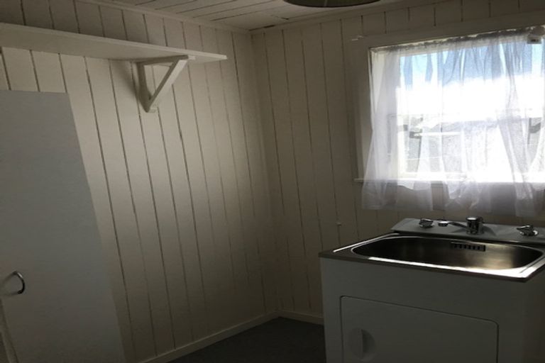 Photo of property in 132 Hakanoa Street, Huntly, 3700