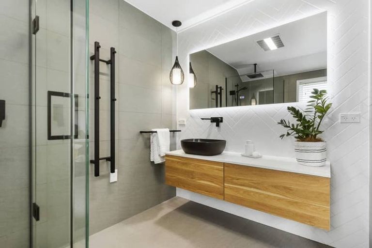 Photo of property in 6 Stephanie Close, Glenfield, Auckland, 0629