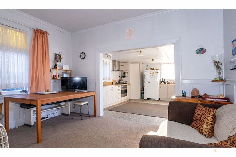 Photo of property in 152 High Street, Waimate, 7924