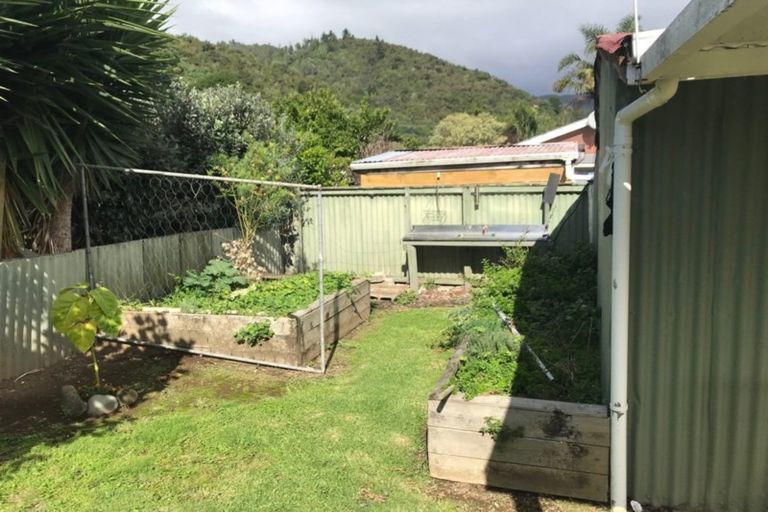 Photo of property in 4 Tatahi Street, Te Puru, Thames, 3575