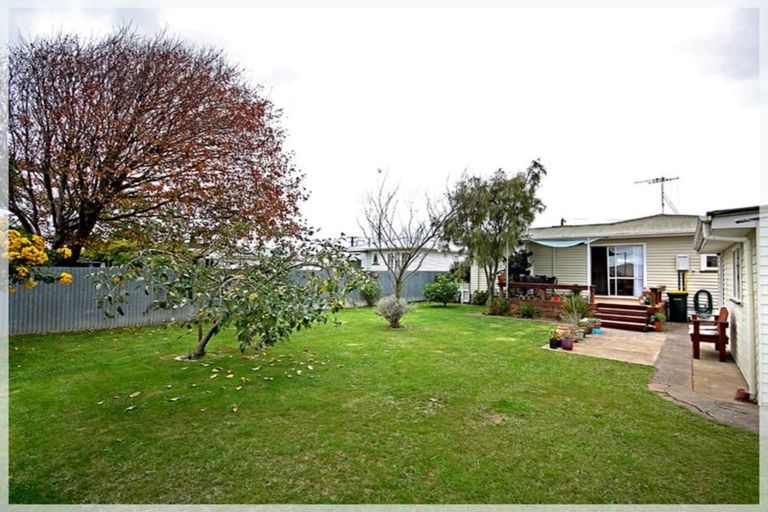 Photo of property in 17 Clyde Street, Levin, 5510