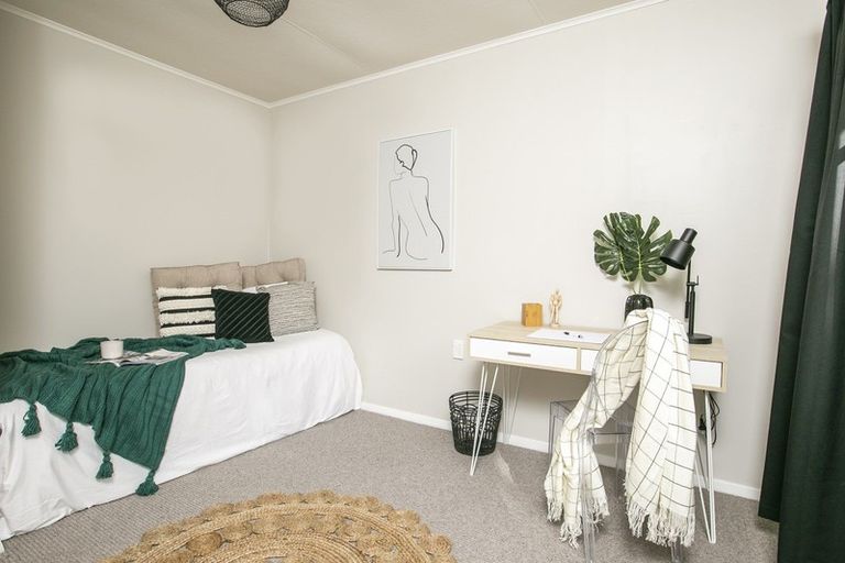 Photo of property in 5 Charles Street, Carterton, 5713