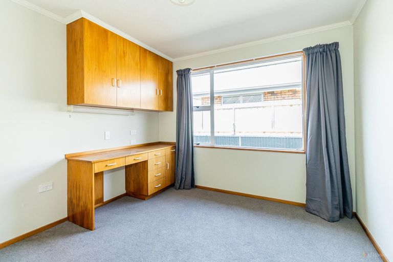 Photo of property in 19 Timaru Road, Waimate, 7924