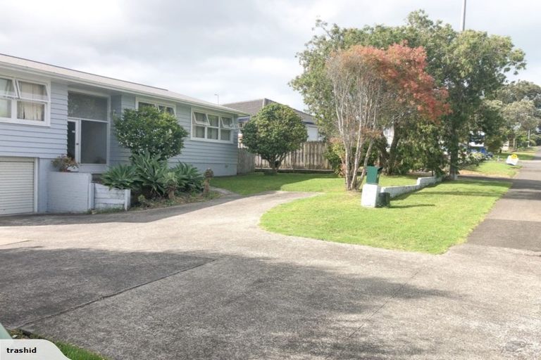 Photo of property in 65 Ridge Road, Howick, Auckland, 2014