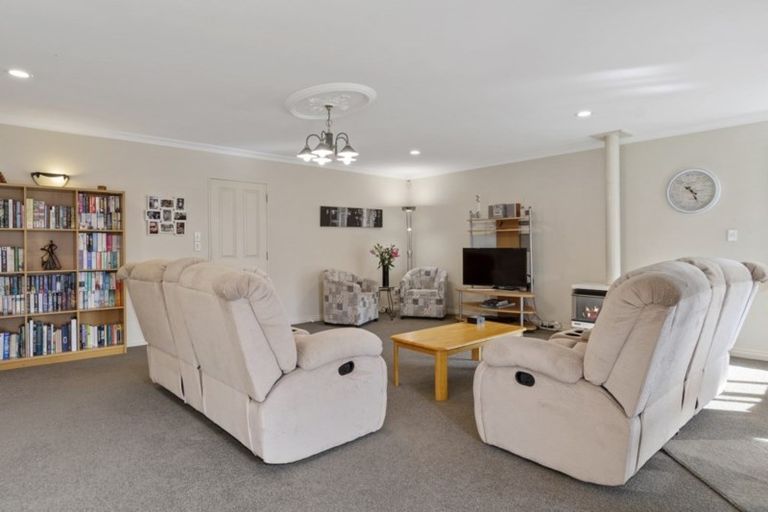 Photo of property in 28 Montana Drive, Pyes Pa, Tauranga, 3112