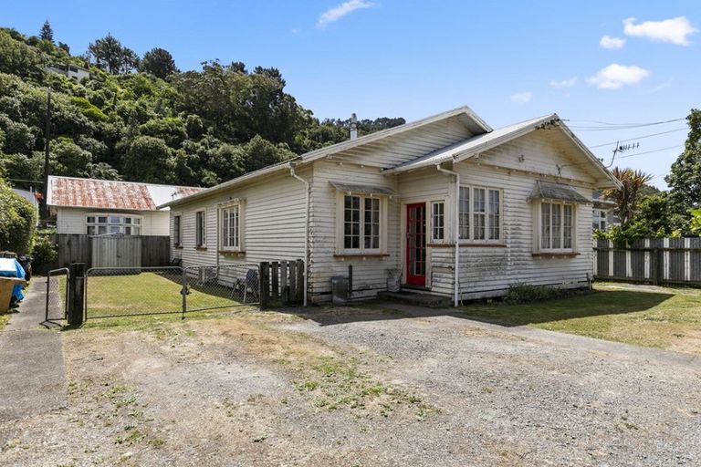 Photo of property in 61 Owen Street, Belmont, Lower Hutt, 5010