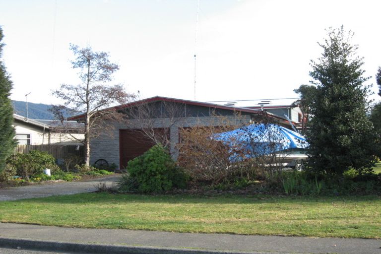 Photo of property in 25 Mackinnon Loop, Te Anau, 9600