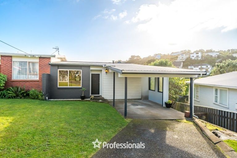 Photo of property in 142a Broderick Road, Johnsonville, Wellington, 6037