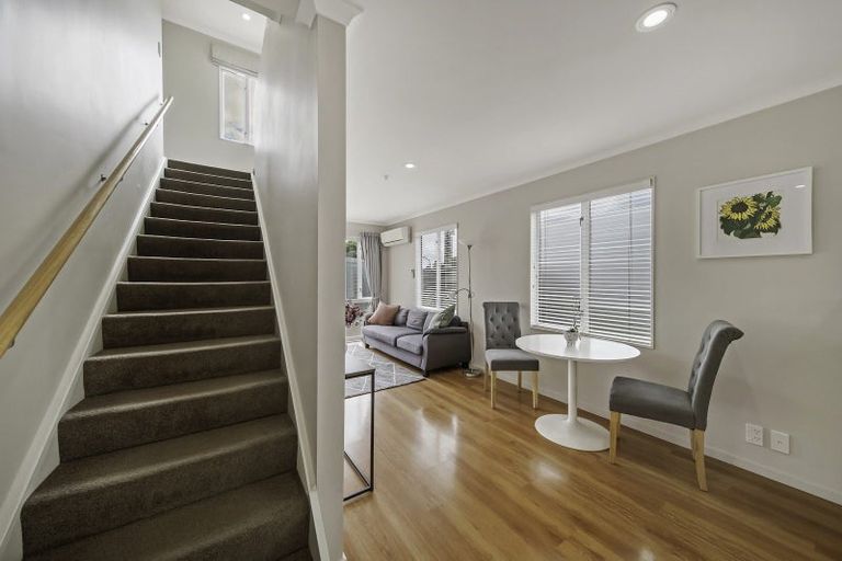 Photo of property in 135 Waltham Road, Sydenham, Christchurch, 8023