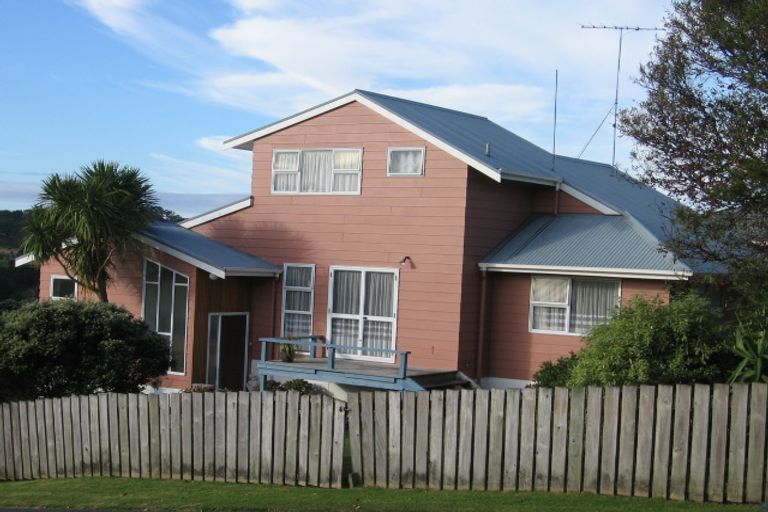 Photo of property in 14 Hill Street, Leigh, 0985