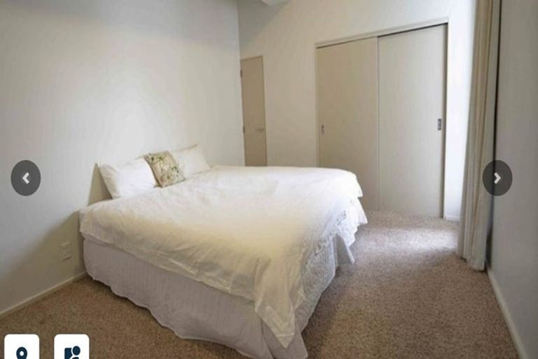Photo of property in Stadium Garden Flats, 215/107 Thorndon Quay, Pipitea, Wellington, 6011