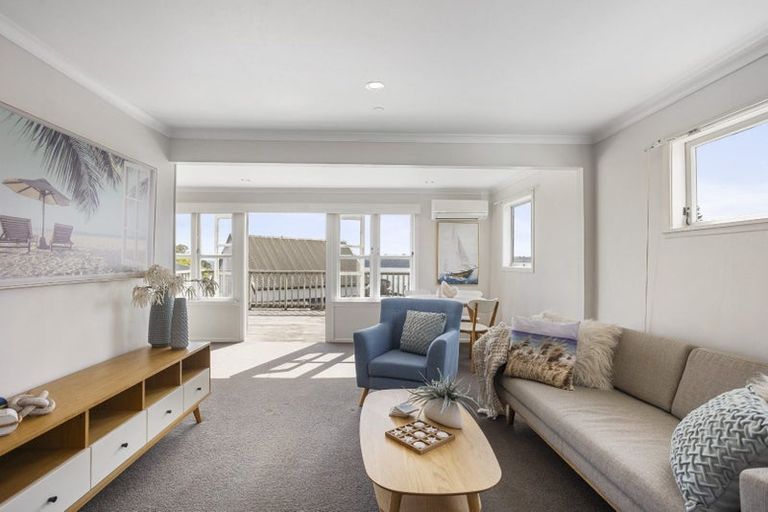 Photo of property in 23 Melandra Road, Stanmore Bay, Whangaparaoa, 0932