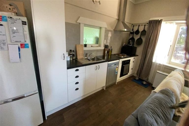 Photo of property in 1100 Karamu Road North, Mayfair, Hastings, 4122