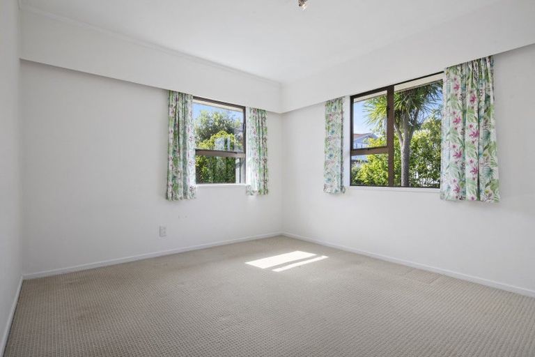 Photo of property in 18c Devon Road, Bucklands Beach, Auckland, 2012