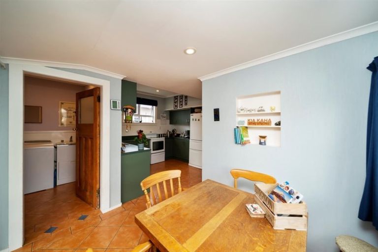 Photo of property in 12 Vogel Street, Hawera, 4610