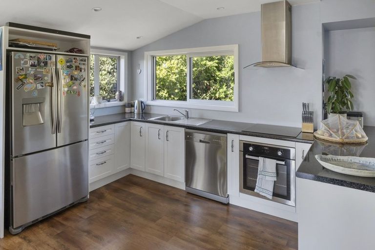 Photo of property in 6 Laura Lane, Brightwater, 7022