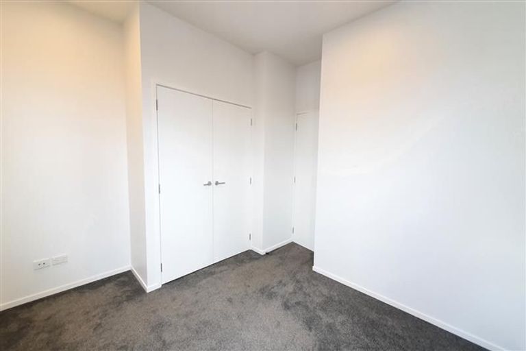 Photo of property in 1824 Great North Road, Avondale, Auckland, 1026