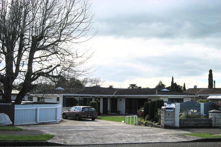 Photo of property in 1 Eden Street, Levin, 5510