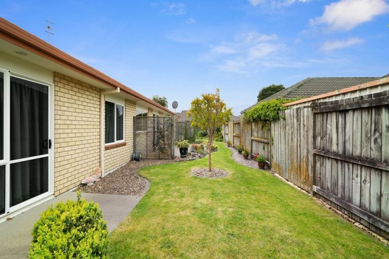 Photo of property in 18 Primrose Place, Papamoa Beach, Papamoa, 3118