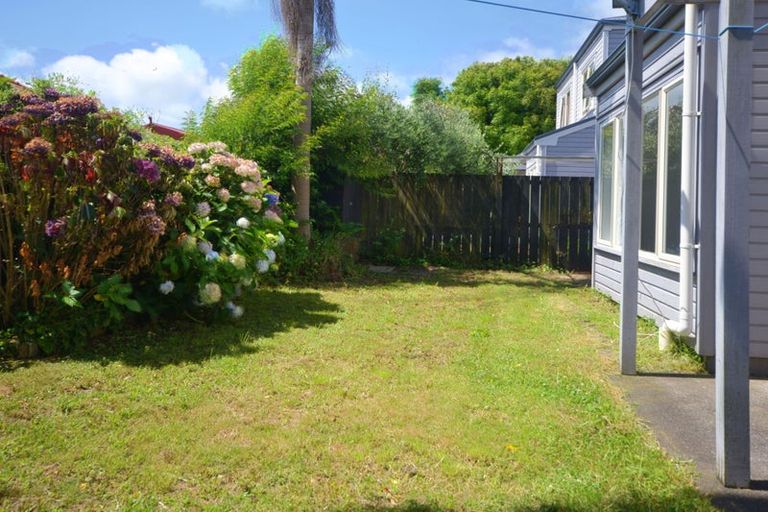 Photo of property in 2/11 Marr Road, Manurewa, Auckland, 2102