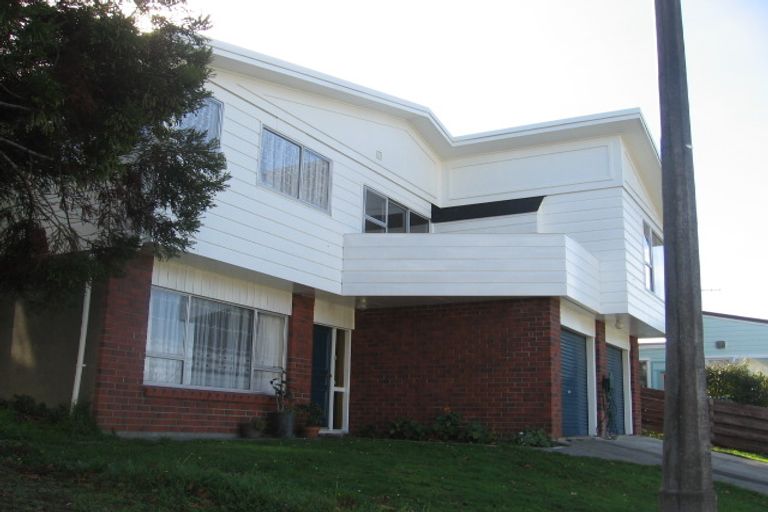 Photo of property in 22 Cannon Lane, Whitby, Porirua, 5024