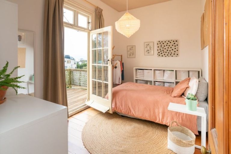 Photo of property in 16 Saint Mary Street, Thorndon, Wellington, 6011