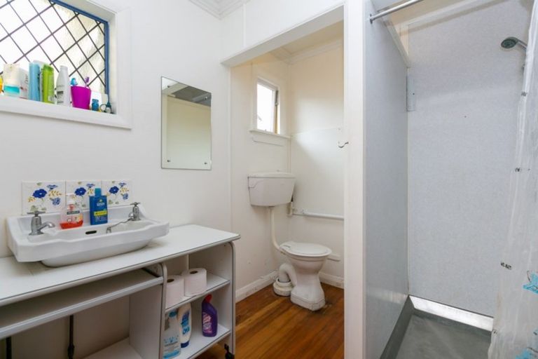 Photo of property in 3 Dorset Avenue, Westown, New Plymouth, 4310