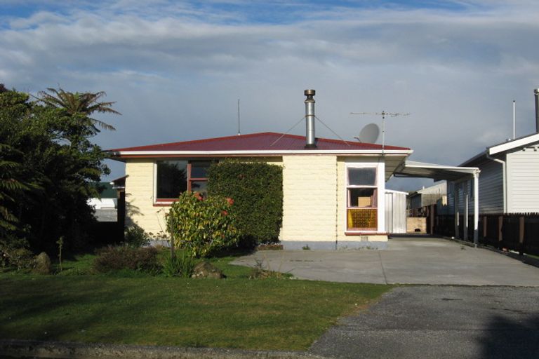 Photo of property in 136 Davie Street, Hokitika, 7810