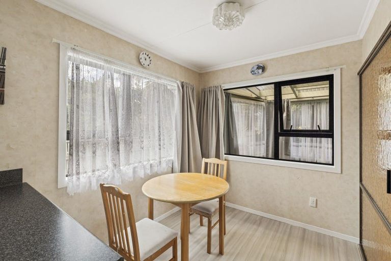 Photo of property in 33 Karewa Street, Castlecliff, Whanganui, 4501