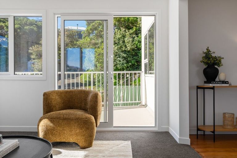 Photo of property in 44 Buckingham Street, Melrose, Wellington, 6023