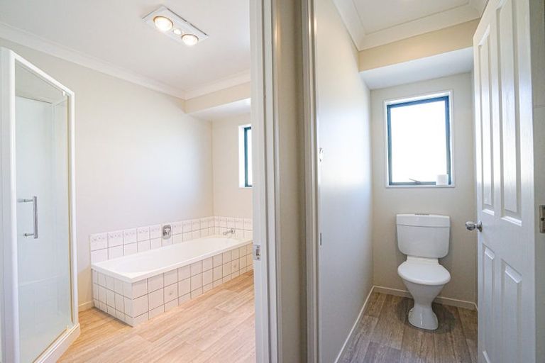 Photo of property in 13b Oakwood Place, Pukekohe, 2120