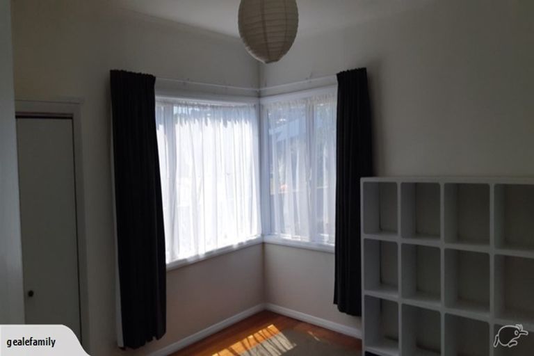 Photo of property in 78 Strathmore Avenue, Strathmore Park, Wellington, 6022