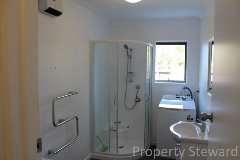 Photo of property in 2 Alfred Place, Fairfield, Dunedin, 9018