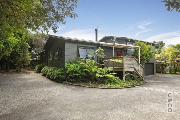 Photo of property in 5 Muriwai Road, Waimauku, 0812