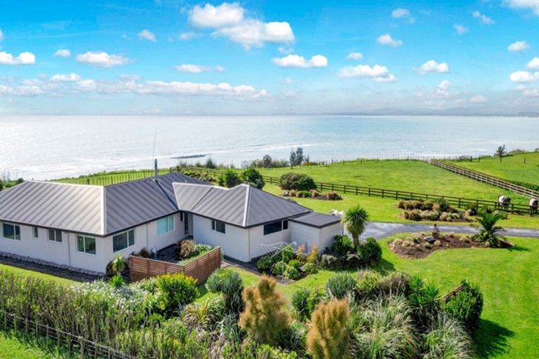 Photo of property in 72 Turangi Road, Motunui, Waitara, 4383