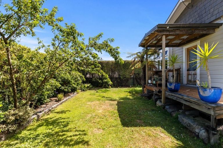 Photo of property in 48 Devon Street, Picton, 7220