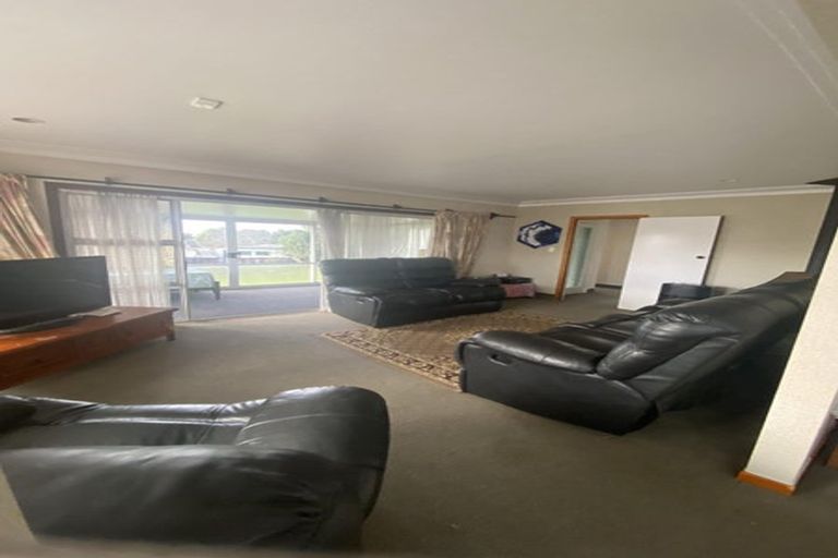 Photo of property in 10 Hooks Road, Manurewa, Auckland, 2102