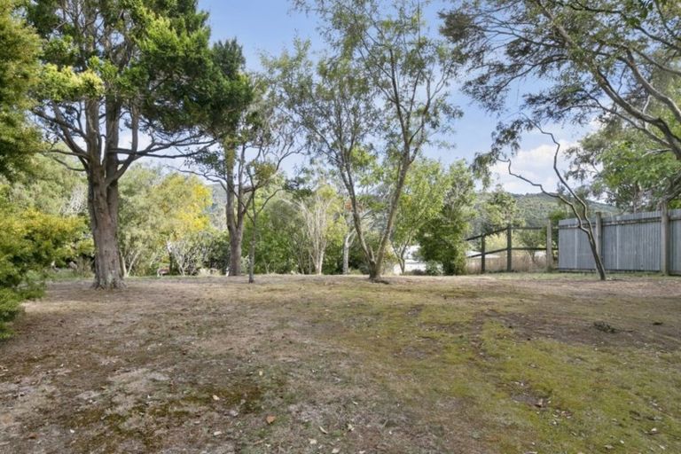 Photo of property in 34 Peel Place, Wainuiomata, Lower Hutt, 5014