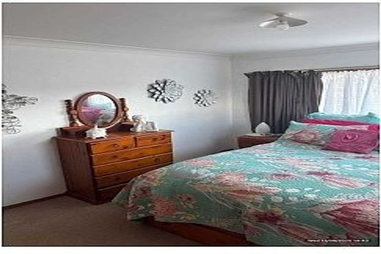 Photo of property in 55a Queen Street, Pukekohe, 2120