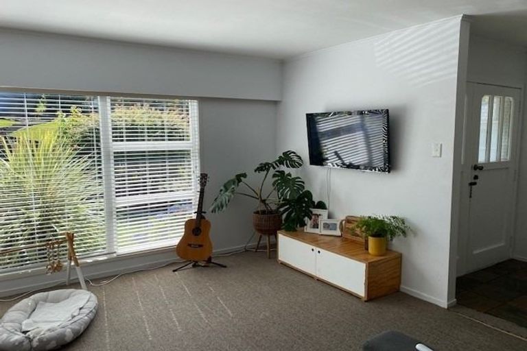 Photo of property in 28 Carr Street, Te Kamo, Whangarei, 0112