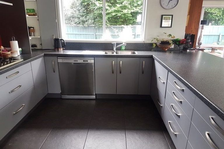 Photo of property in 79 Te Awe Awe Street, Hokowhitu, Palmerston North, 4410