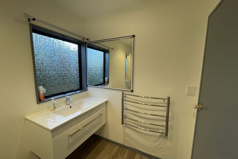 Photo of property in 73 Montgomery Avenue, Karori, Wellington, 6012