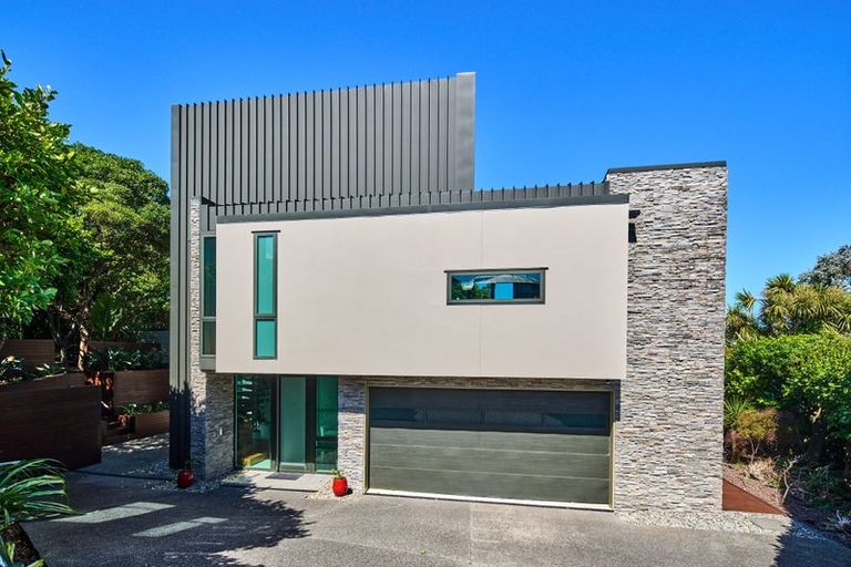 Photo of property in 24d Mandalay Terrace, Khandallah, Wellington, 6035