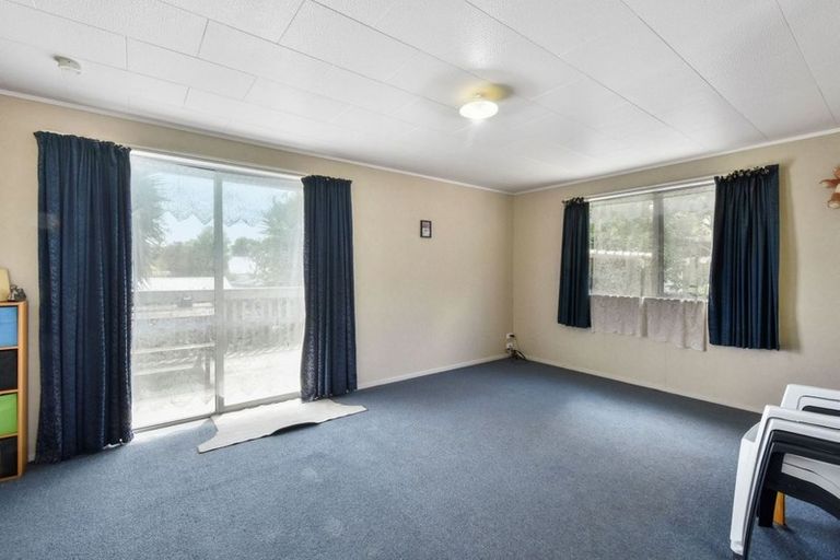 Photo of property in 40 Mack Place, Red Hill, Papakura, 2110
