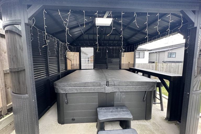 Photo of property in 13 Paripari Street, Flat Bush, Auckland, 2019