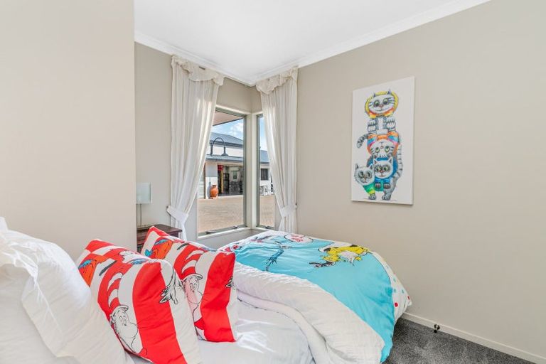 Photo of property in 31 Church Road, Ardmore, Papakura, 2582